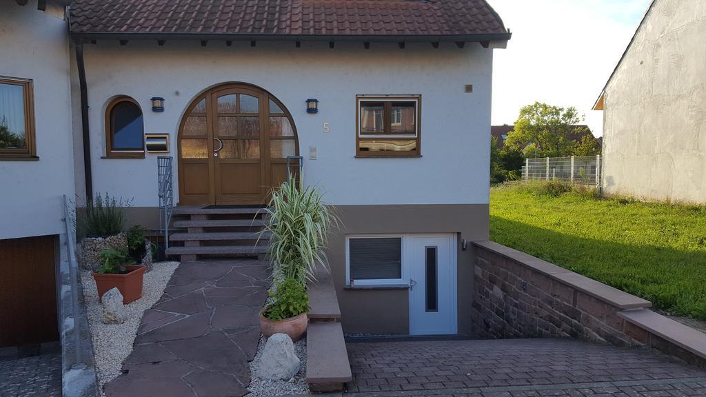 Ferienhaus Schwoerer Rheinhausen Exteriör bild